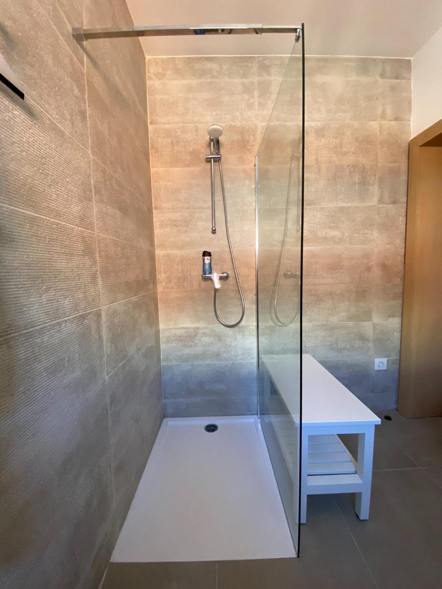 Apartment Lucie Plomin Ngoại thất bức ảnh